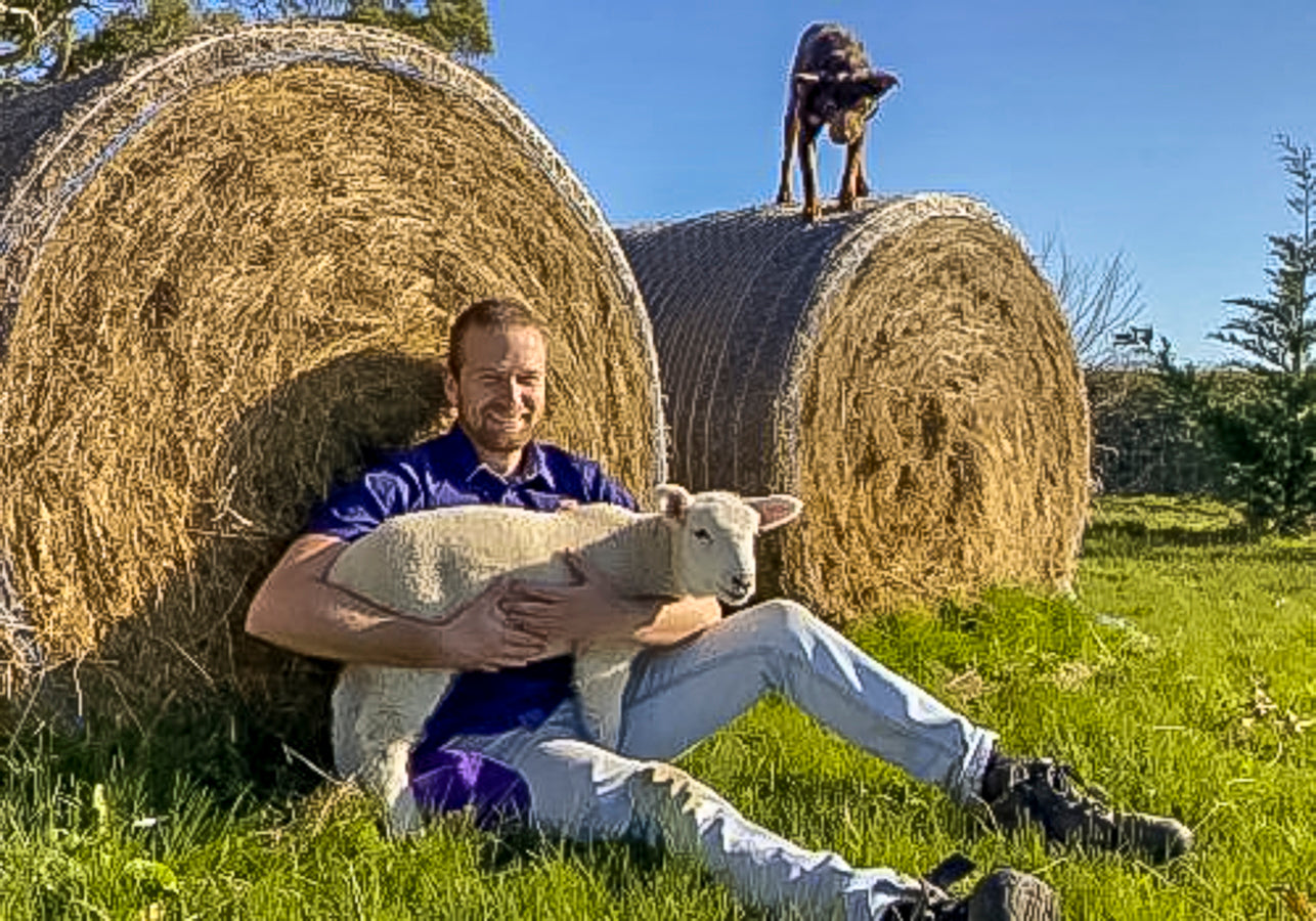 Farmer Brett and Dusty the Sheepdog The Big Goose Adventure Farm & Wildlife Park on the Mornington Peninsula, one of Victoria’s favourite family attractions, near Hastings, Mornington, Rosebud, Frankston, Cranbourne and Melbourne
